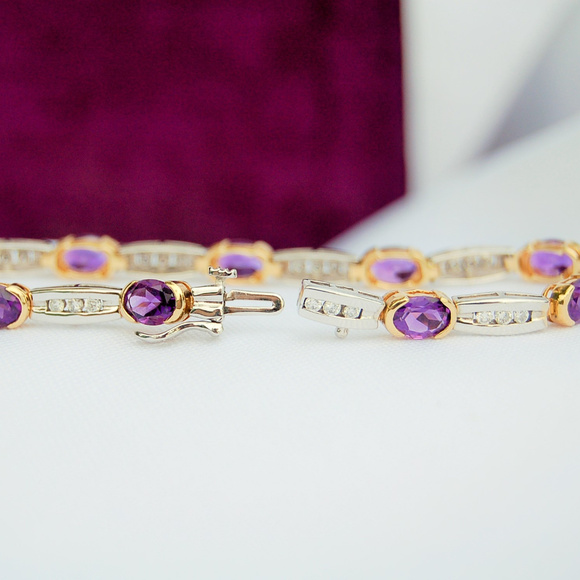 Amethyst White Gold and Diamond Bracelet - Picture 4 of 10